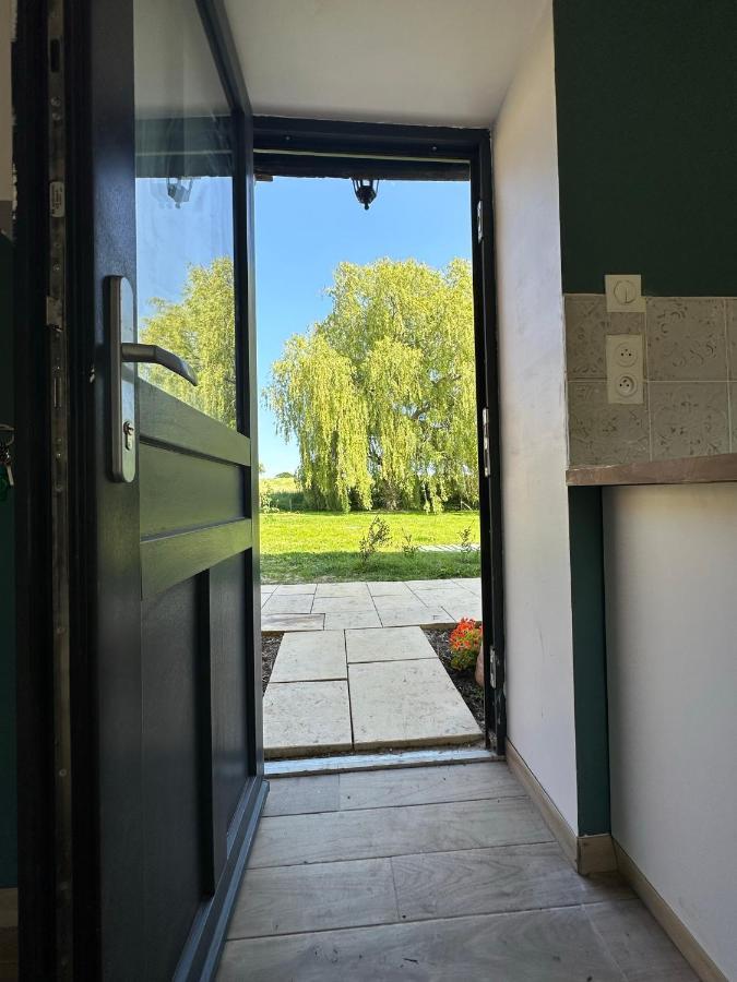 Gite Confortable Au Milieu Des Pres - La Ferme De Montigny Neauphe-Sur-Dive Zewnętrze zdjęcie